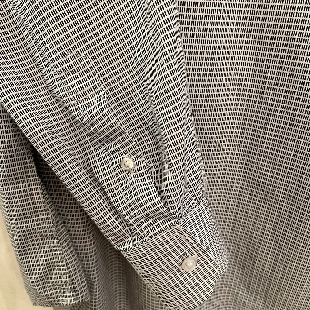 Banana Republic Men's Navy & White Micro Print‎ Button Down Shirt XL